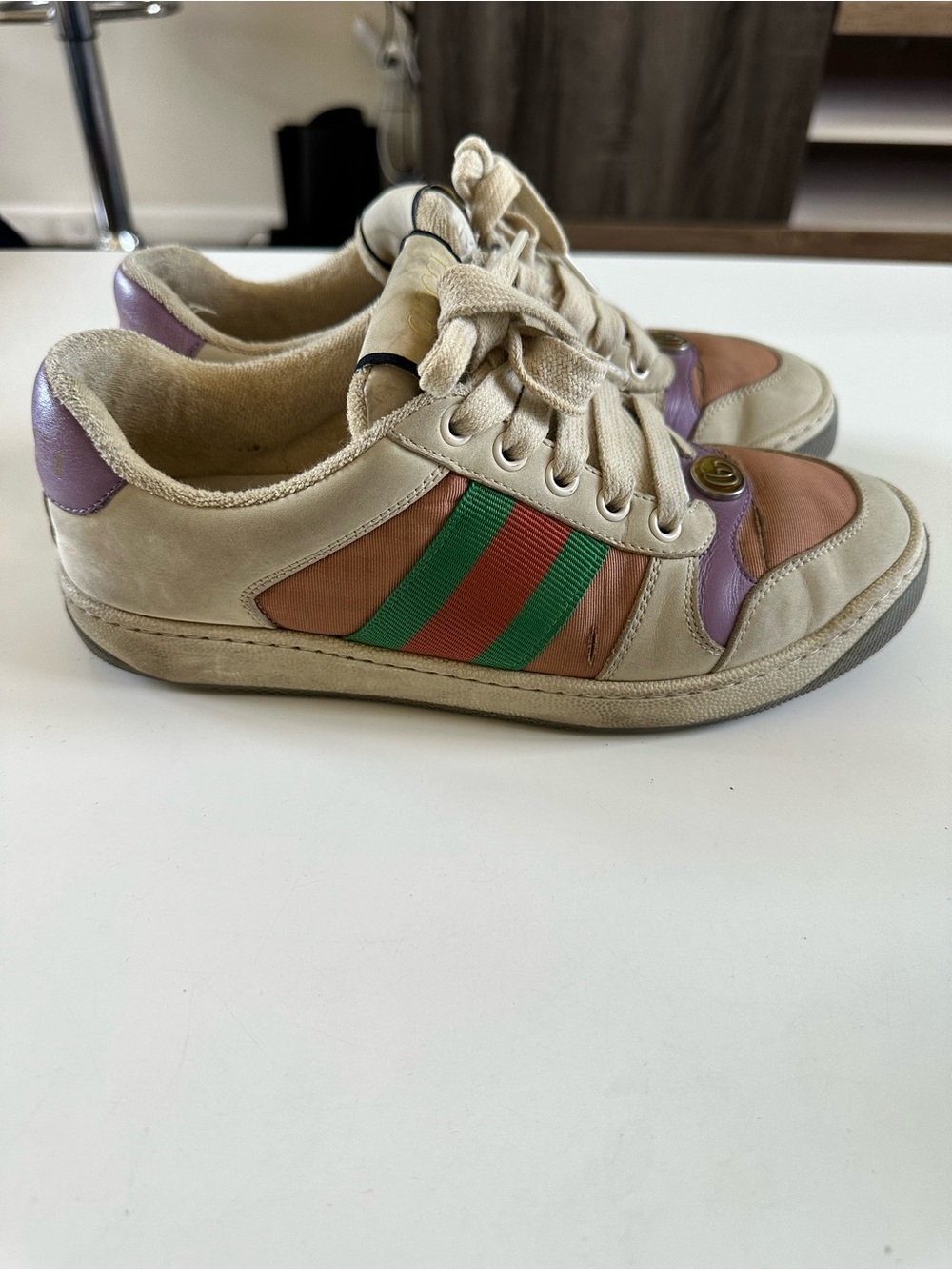 Gucci Screener Sneakers Sz 35.5 read description